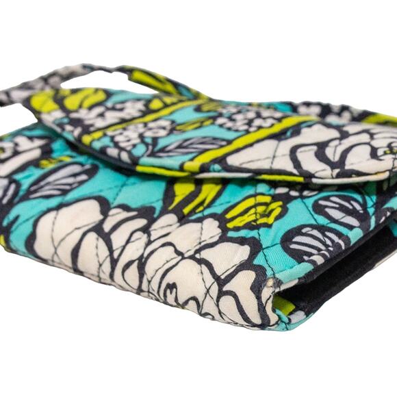 Quilted Purse VERA BRADLEY Trifold Crossbody Wallet Retired 2013 Island Bloom - Picture 4 of 7